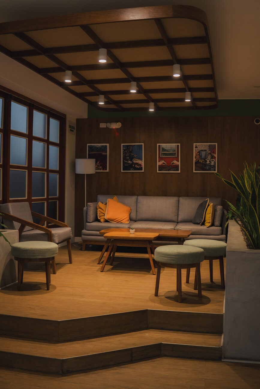 Salón ampliado de Masaro con más mesas